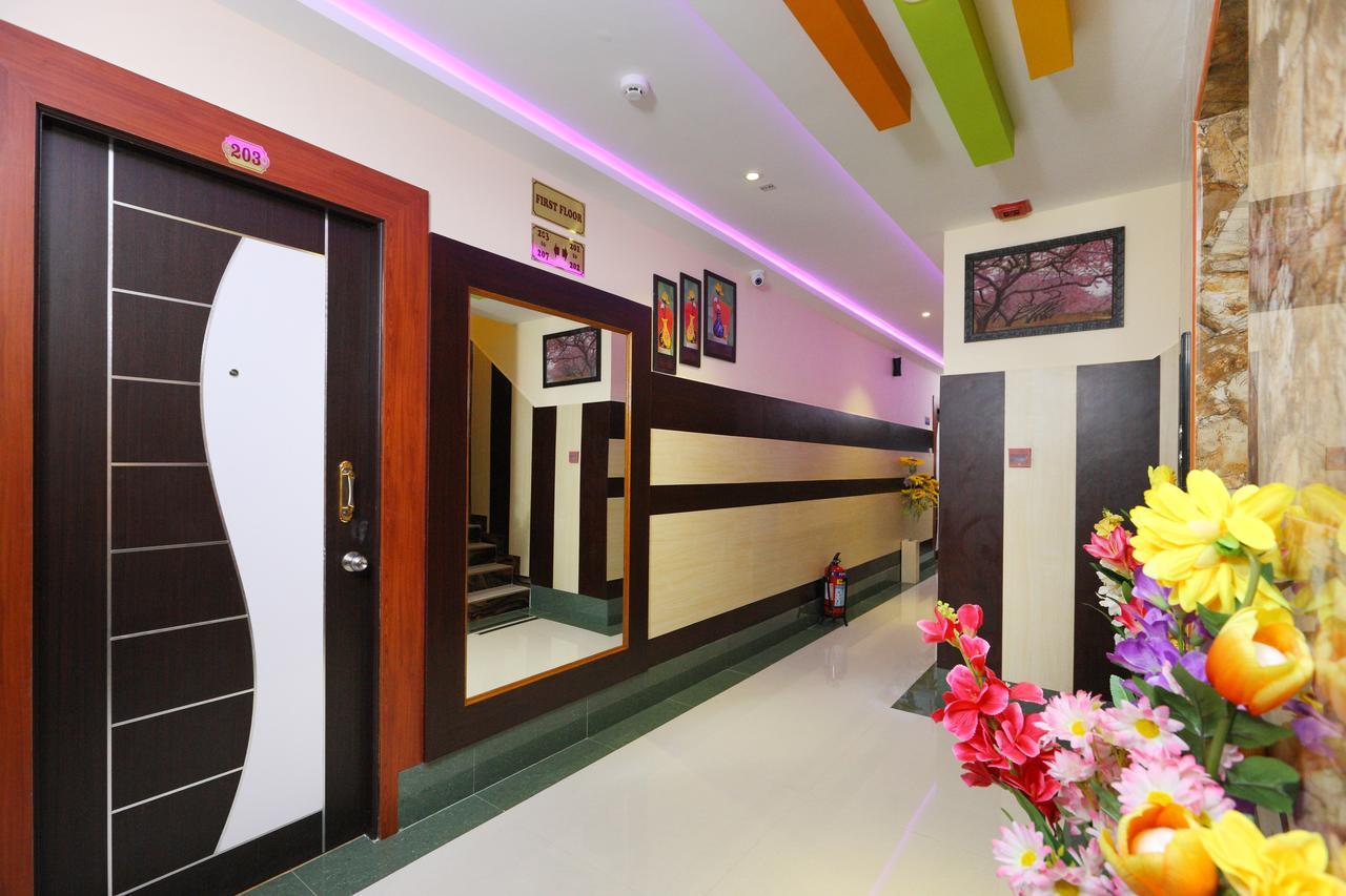 לינה וארוחת בוקר Tambaram Royal Grand מראה חיצוני תמונה