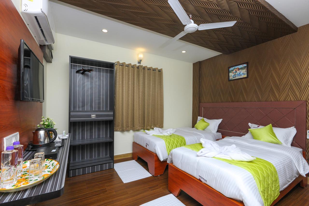 לינה וארוחת בוקר Tambaram Royal Grand מראה חיצוני תמונה