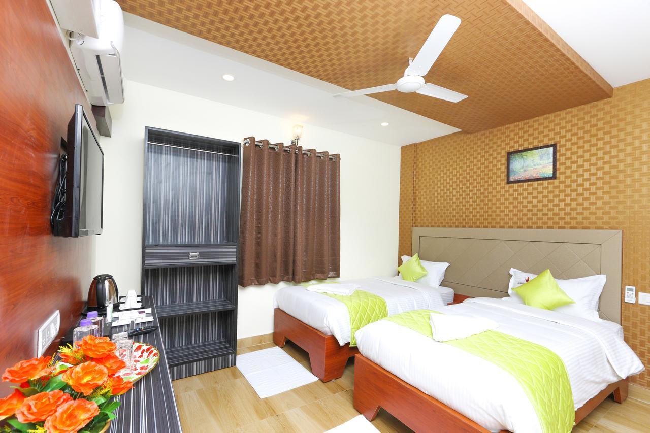 לינה וארוחת בוקר Tambaram Royal Grand מראה חיצוני תמונה