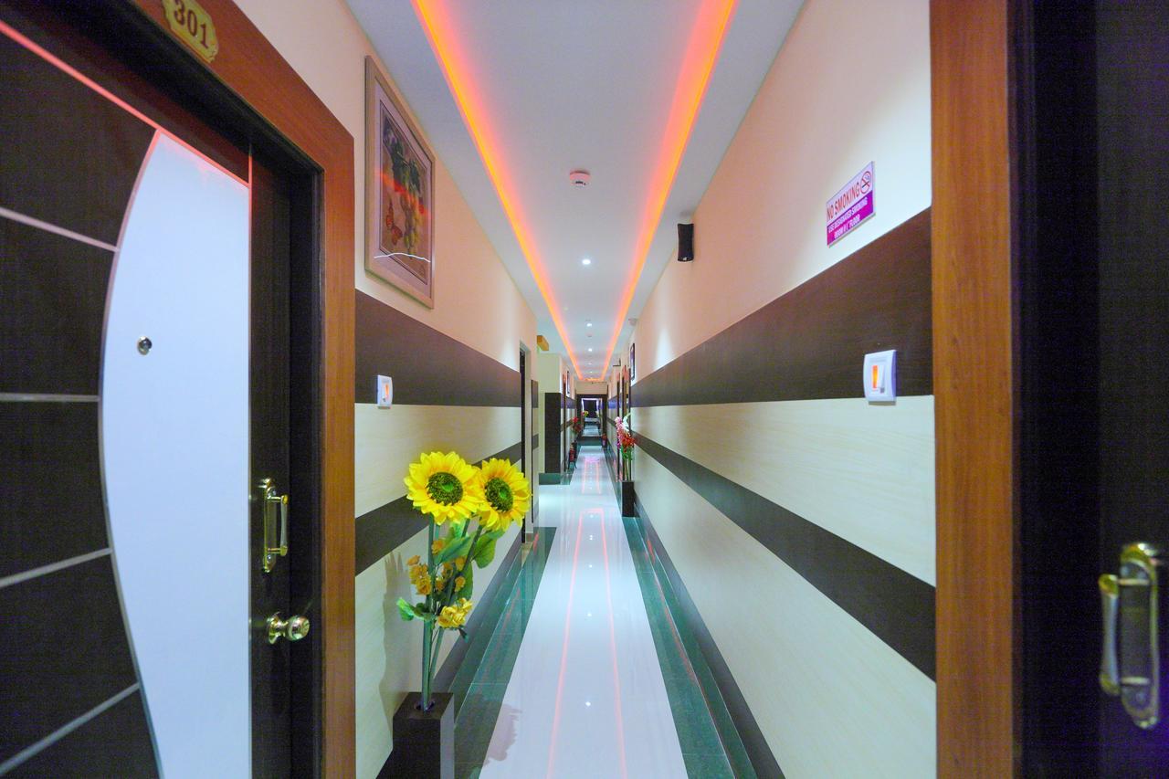 לינה וארוחת בוקר Tambaram Royal Grand מראה חיצוני תמונה